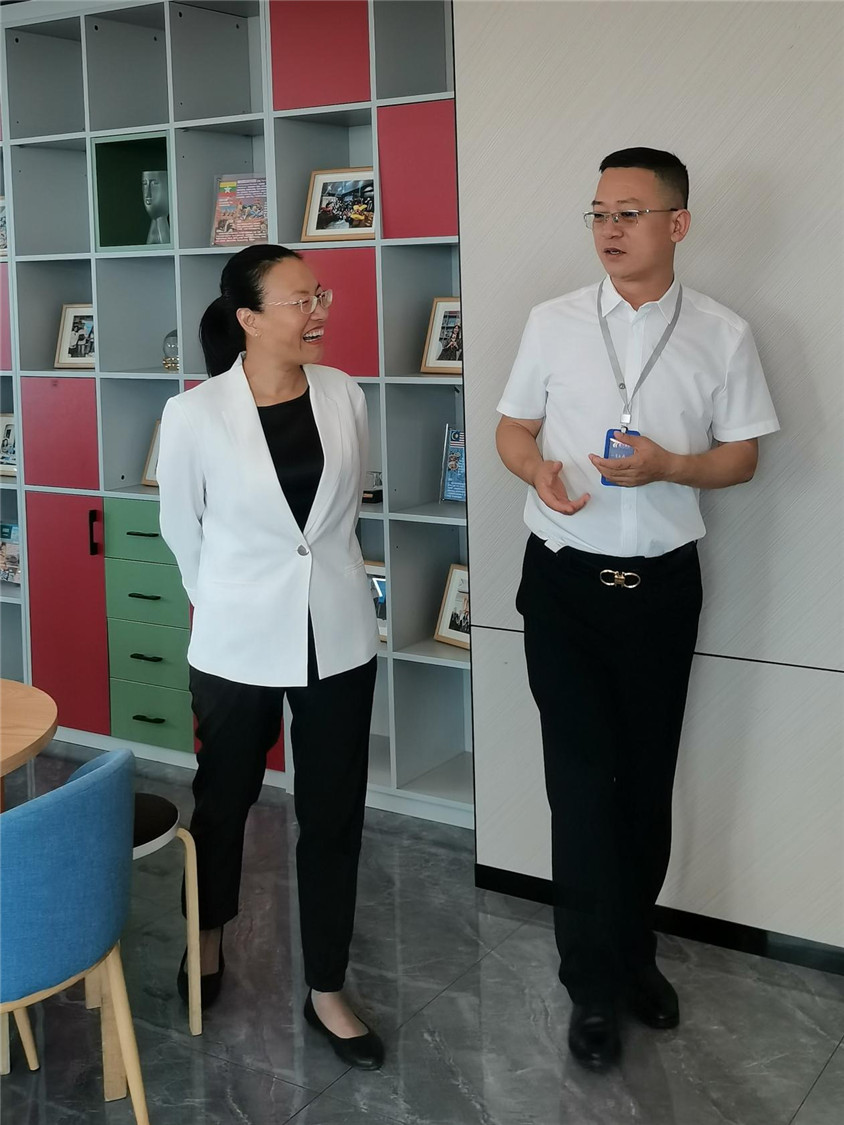 区向导莅临指导，，相助助力自贸港