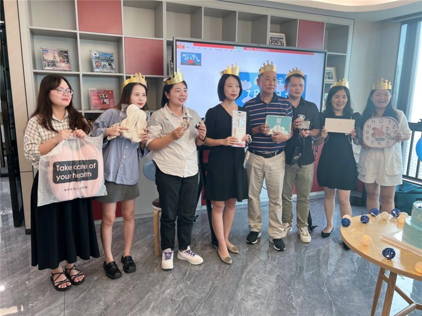 快乐之蓝，最先绽放