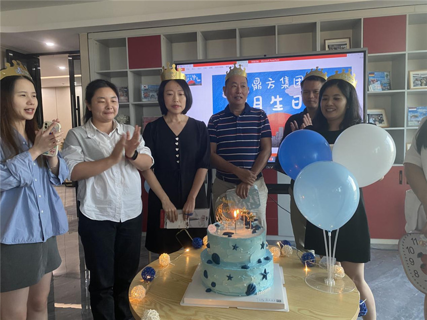 快乐之蓝，最先绽放